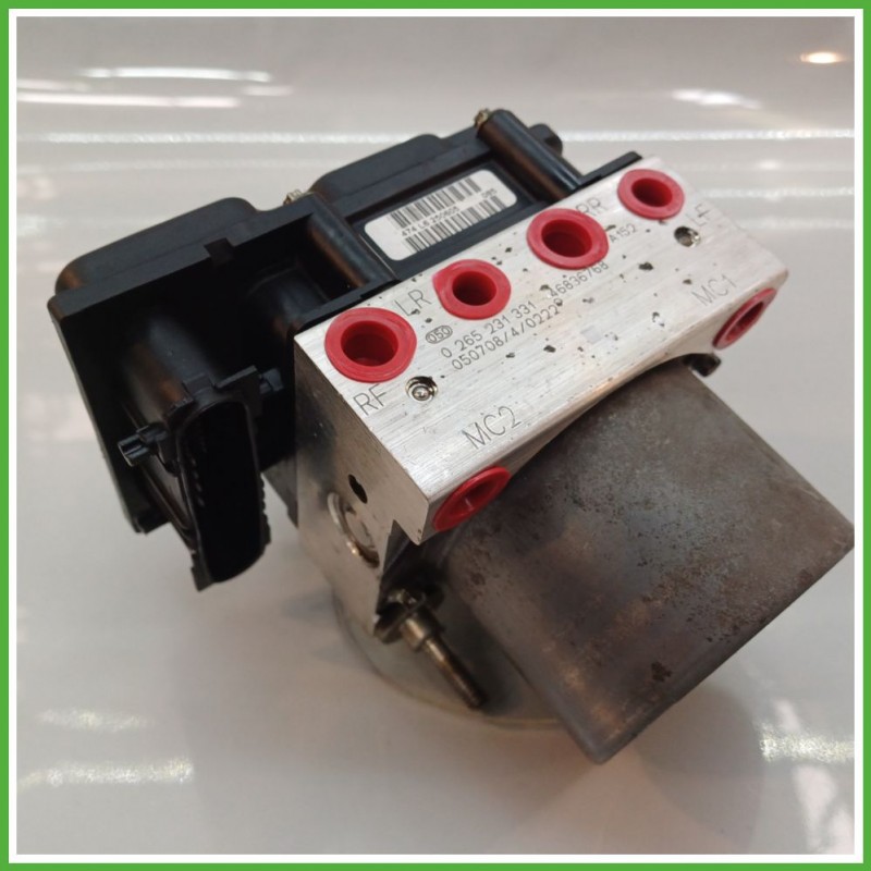 Centralina ABS Modulo Pompa BOSCH 0265800315 71718843 FIAT PUNTO 2U Originale Usato