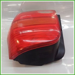 Fanale Fanalino Posteriore Destro DX CARELLO 38020748 VOLKSWAGEN LUPO 6X 6X0945096E Usato