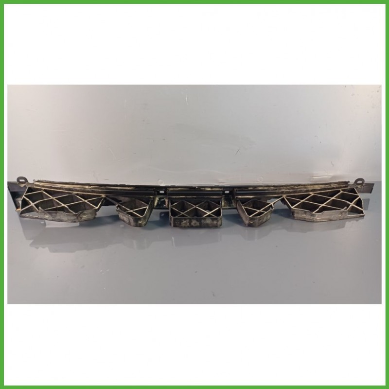 Supporto Paraurti Posteriore Centrale PEUGEOT 2008 5 Porte 9825842380 -