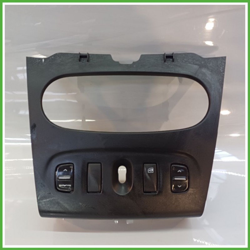 Comandi Alzavetri DACIA SANDERO 2a Serie 1.2 275002137R 2012 2018