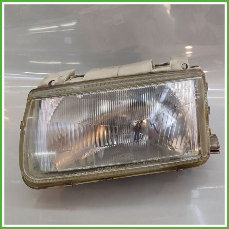 Faro Fanale Proiettore Anteriore Sinistro SX HELLA 962495-00 VOLKSWAGEN POLO 3a Serie 6N1941015A Usato