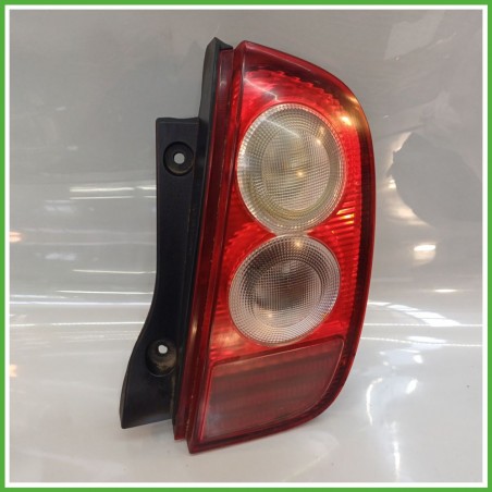 Fanale Fanalino Posteriore Destro DX VALEO NISSAN MICRA K12E 26550BC500 Usato