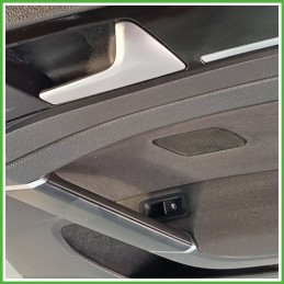 Rivestimento Porta Posteriore Destro DX VOLKSWAGEN GOLF 5K/AJ 1.6 TDI 5G6867222ABNM 2008 2012