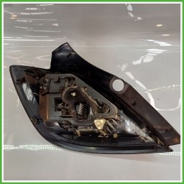 Fanale Fanalino Posteriore Destro DX HELLA 008653-02 OPEL ASTRA A04 93190305 Usato