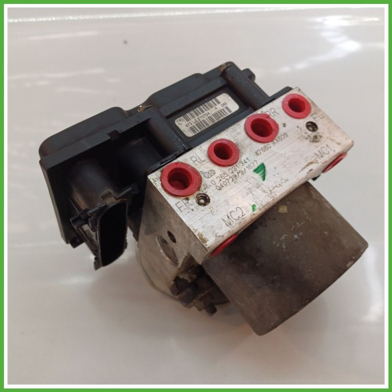 Centralina ABS Modulo Pompa BOSCH 0265800319 47660BC66A NISSAN MICRA K12E Originale Usato