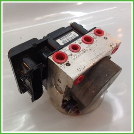 Centralina ABS Modulo Pompa BOSCH 0265800558 7701209498 RENAULT MODUS 1a Serie Originale Usato