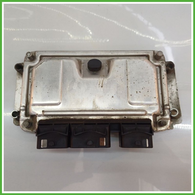 Centralina Motore Iniezione ECU BOSCH 0261208101 PEUGEOT 206 1.6 16V 80kw 193846 1998 2009