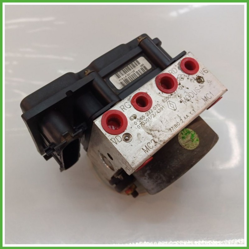 Centralina ABS Modulo Pompa BOSCH 0265800558 7701209605 RENAULT MODUS 1a Serie Originale Usato