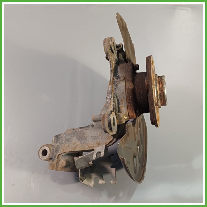Mozzo Ruota Anteriore Destro DX VOLKSWAGEN GOLF 5K/AJ 5 Porte 8V0498625 2008 2012