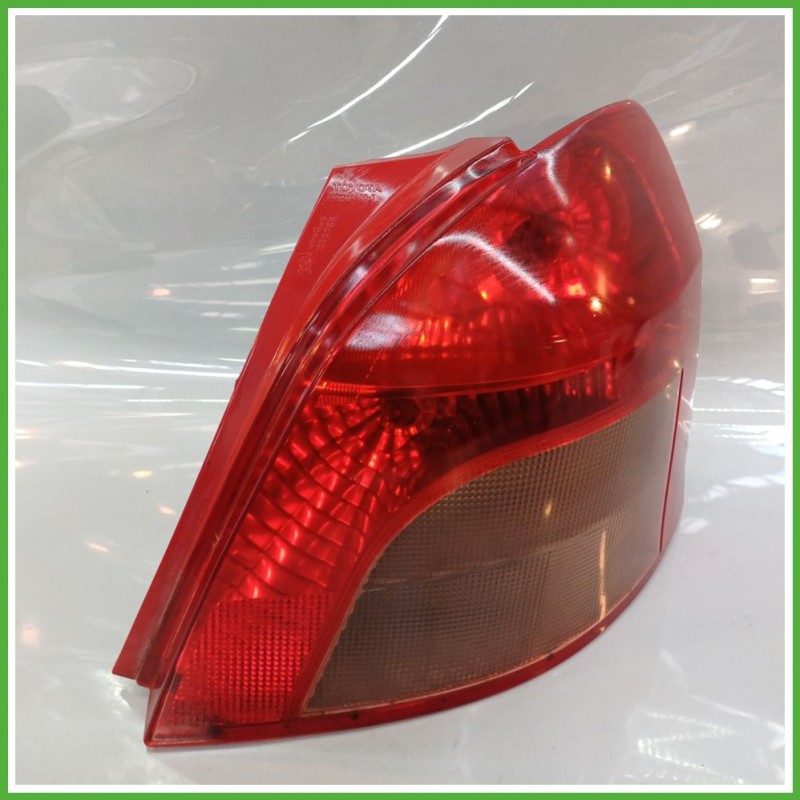 Fanale Fanalino Posteriore Destro DX KOITO TOYOTA YARIS 815510D110 Usato