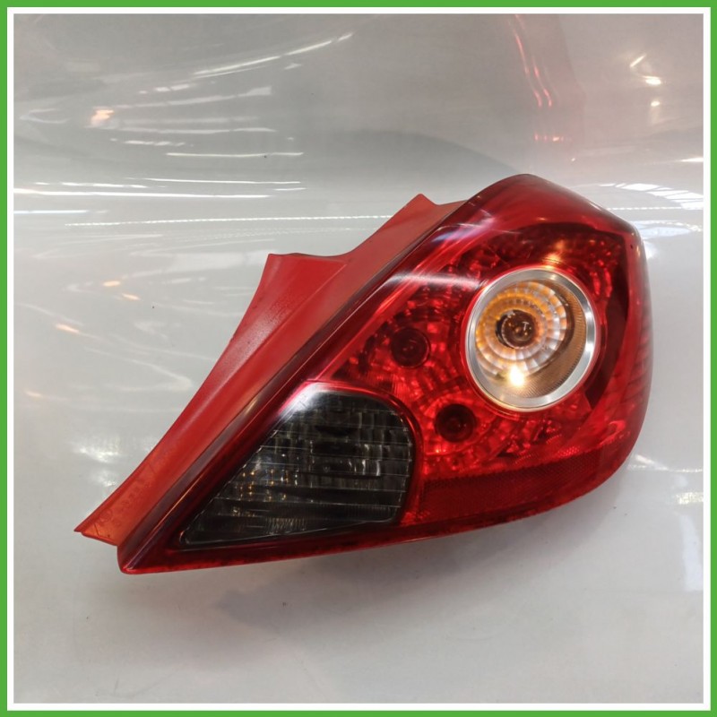 Fanale Fanalino Posteriore Destro DX VALEO 89038961A OPEL CORSA S07 93189091 Usato