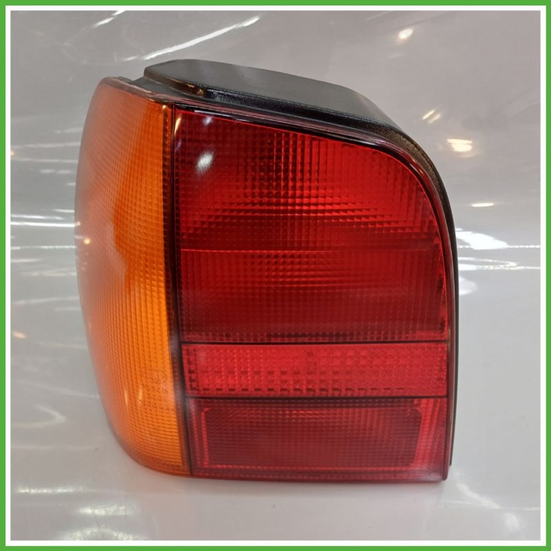 Fanale Fanalino Posteriore Sinistro SX HELLA VOLKSWAGEN POLO 3a Serie 6N0945095 Usato