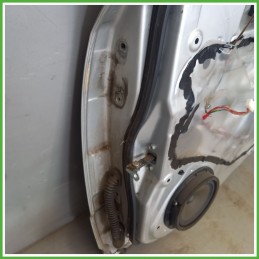 Porta Portiera Sportello Posteriore Destra DX GRIGIO CHIARO FIAT SEDICI 3B SUV 2006 2011 Originale Usato