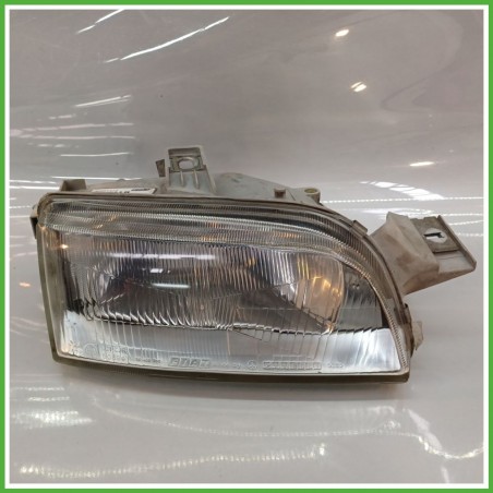 Faro Fanale Proiettore Anteriore Destro DX CARELLO 39760381 FIAT PUNTO 1a Serie 46481413 Usato
