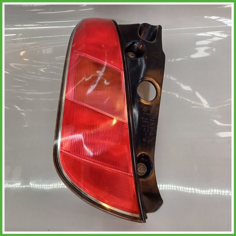 Fanale Fanalino Posteriore Sinistro SX OLSA 03.341.00 LANCIA YPSILON TE 51753385 Usato