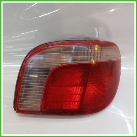 Fanale Fanalino Posteriore Destro DX KOITO 52-004 TOYOTA YARIS JPP 8155052130 Usato