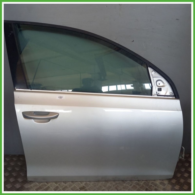 Porta Portiera Sportello Anteriore Destra DX GRIGIO CHIARO VOLKSWAGEN GOLF 5K/AJ Berlina 2008 2012 Originale Usato
