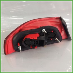 Fanale Fanalino Posteriore Destro DX SCINTEX 50.50.48.18 ALFA ROMEO 159 X3/X9 50504818 Usato