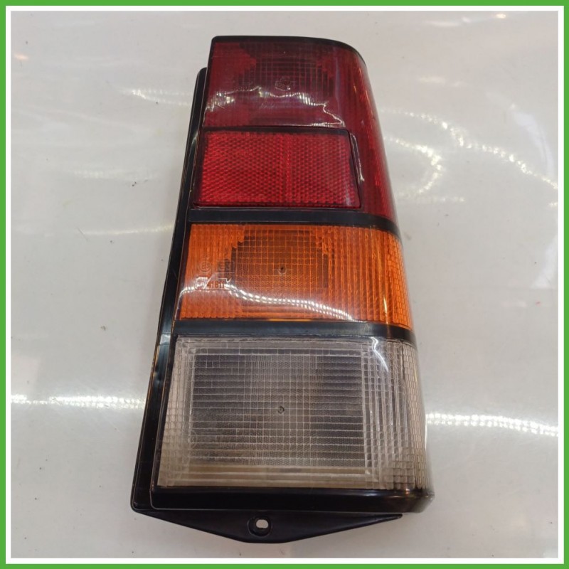 Fanale Fanalino Posteriore Destro DX CARELLO 12.576.748 FIAT PANDA 1a Serie 7572825 Usato