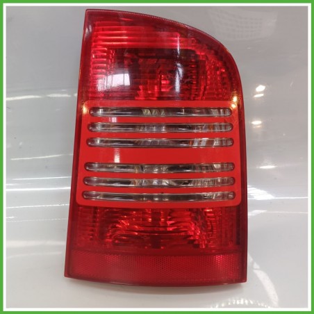 Fanale Fanalino Posteriore Destro DX MAGNETI MARELLI SKODA OCTAVIA 1U 1U9945112 Usato