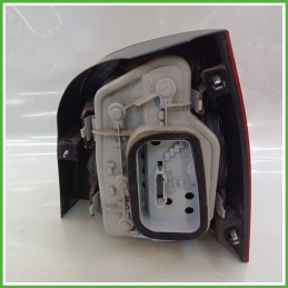 Fanale Fanalino Posteriore Sinistro SX YORKA 62408 VOLKSWAGEN POLO 9N 6Q6945095G Usato