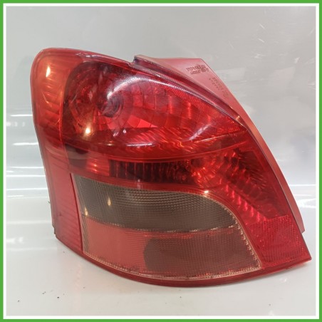 Fanale Fanalino Posteriore Sinistro SX KOITO TOYOTA YARIS 815610D110 Usato