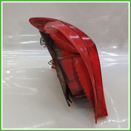 Fanale Fanalino Posteriore Destro DX YORKA TOYOTA YARIS 815510D110 Usato