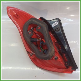 Fanale Fanalino Posteriore Destro DX SAMLIP OPEL MOKKA 42599463 Usato