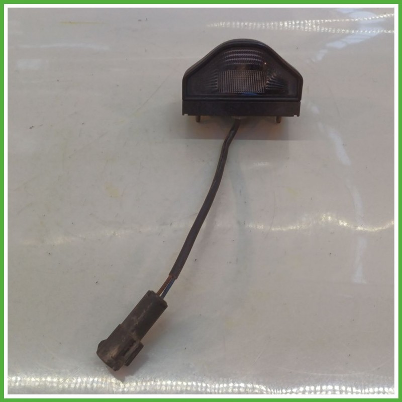 Fanalino Luce Targa Posteriore RENAULT MASTER 7700377208 Usato