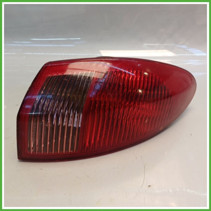 Fanale Fanalino Posteriore Destro DX OLSA 03.323.01.0 ALFA ROMEO 147 W8 46556347 Usato