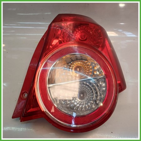 Fanale Fanalino Posteriore Destro DX SUNSANG CHEVROLET (DAEWOO) AVEO T250 95952067 Usato