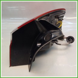 Fanale Fanalino Posteriore Sinistro SX KIA RIO 3a Serie 924011W210 Usato