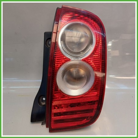 Fanale Fanalino Posteriore Destro DX NISSAN MICRA K12E 26550BC500 Usato