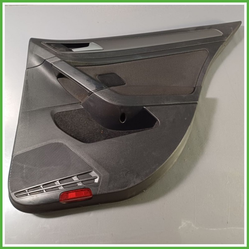 Rivestimento Porta Posteriore Destro DX VOLKSWAGEN GOLF VARIANT 1.6 TDI 5G4867024AXU 2013 2017