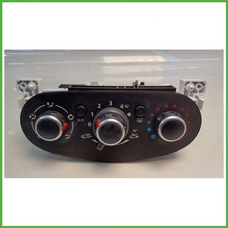 Comandi Clima AC Riscaldamento Condizionatore DACIA SANDERO 2a Serie 0.9 12V 275104021R 2012 2018