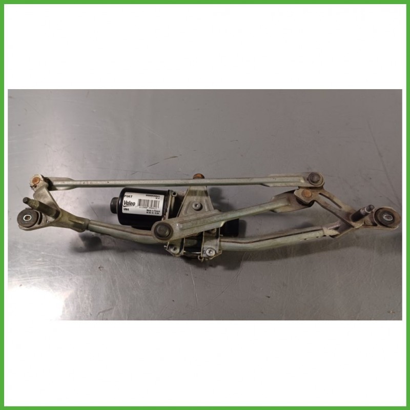 Tergi Cristallo FIAT 500L LIVING 73 1.3 MJT 52064589 2013 2015 VALEO W000035844