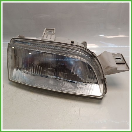 Faro Fanale Proiettore Anteriore Destro DX CARELLO 39760381 FIAT PUNTO 1a Serie 46402649 Usato