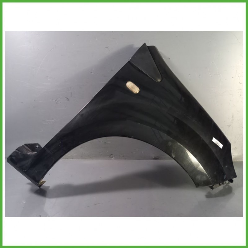 Parafango Anteriore Destra DX RENAULT TWINGO 2a Serie Berlina 2007 2012 NERO Originale Usato