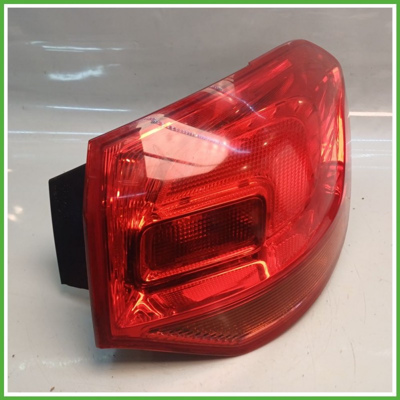 Fanale Fanalino Posteriore Destro DX VISTEON VPAHQX-13404-A OPEL ASTRA P10 13282243 Usato