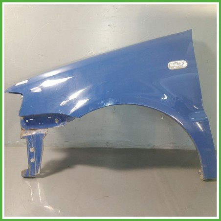 Parafango Anteriore Sinistra SX VOLKSWAGEN POLO 3a Serie Berlina 1994 2001 BLU 1C A5C Originale Usato