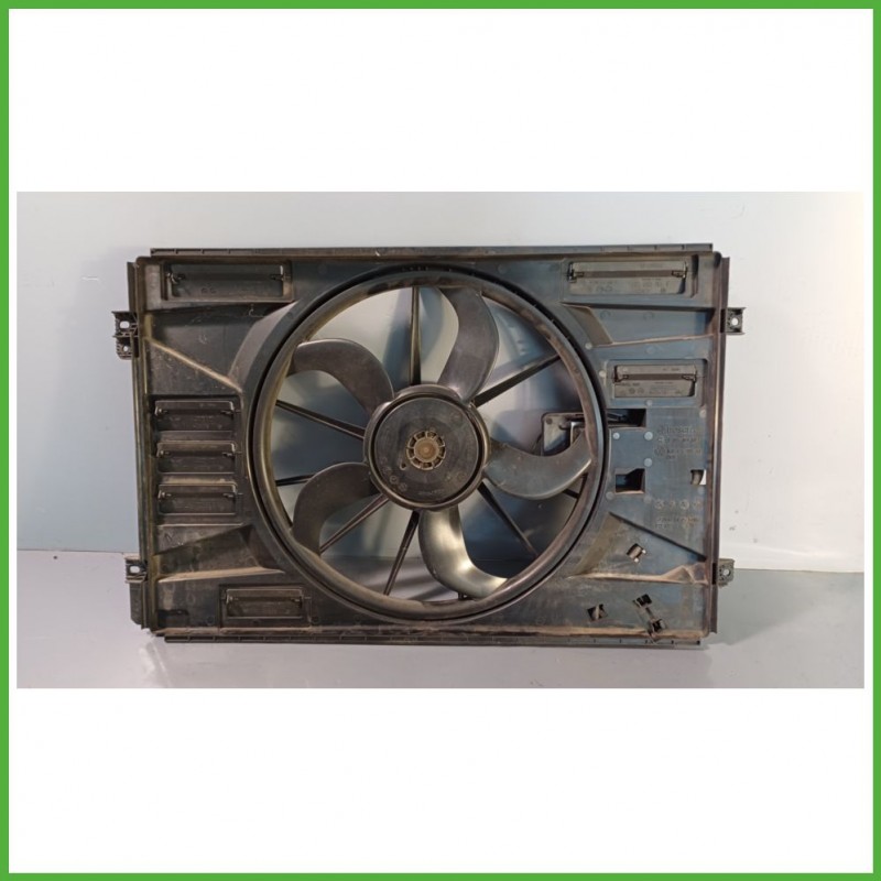 Elettroventola Radiatore Motore BOSCH 3135103803 VOLKSWAGEN GOLF VARIANT 1.6 TDI 5Q0121205BB CLH 2013 2017
