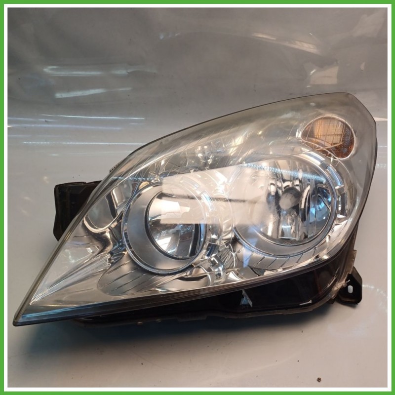 Faro Fanale Proiettore Anteriore Sinistro SX HELLA 1EG270270-41 OPEL ASTRA A04 93190069 Usato