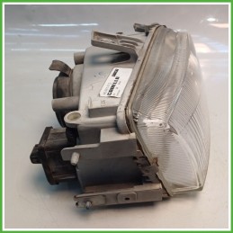Faro Fanale Proiettore Anteriore Sinistro SX CARELLO 39760381 FIAT PUNTO 1a Serie 46402650 Usato