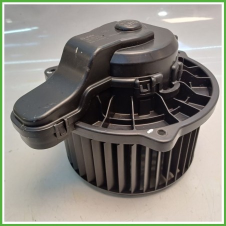 Ventola Ventilatore Riscaldamento Abitacolo BOSCH F00S3B2570 KIA STONIC 97113H8000 2017 2020