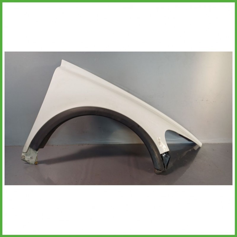 Parafango Anteriore Destra DX VOLVO C30 Berlina 2009 2012 BIANCO 61400 ICE WHITE SOLID Originale Usato