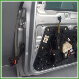 Porta Portiera Sportello Anteriore Destra DX GRIGIO CHIARO VOLKSWAGEN GOLF 5K/AJ Berlina 2008 2012 Originale Usato
