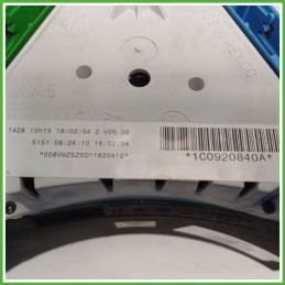 Quadro strumenti contachilometri tachimetro VOLKSWAGEN NEW BEETLE 1C 1.9 TDI 1C0920840A