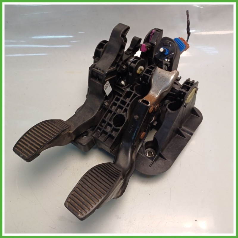 Pedale Pedaliera LANCIA YPSILON TK 1.2 51926352 2011 2016