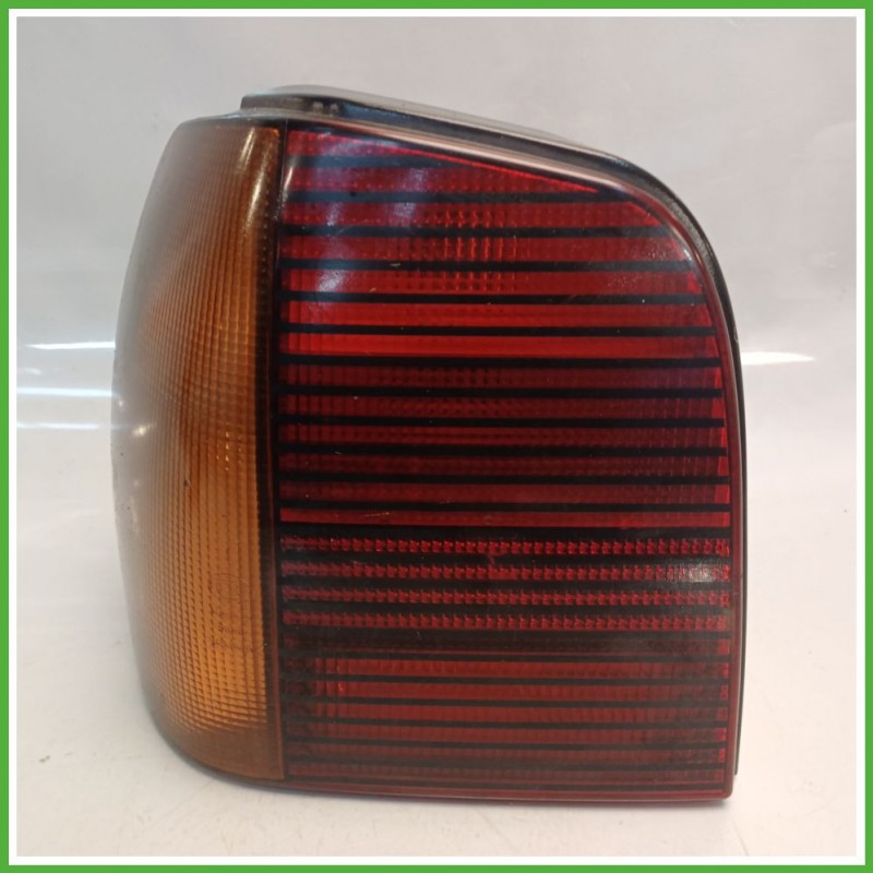 Fanale Fanalino Posteriore Sinistro SX HELLA VOLKSWAGEN POLO 3a Serie 6N0945095 Usato