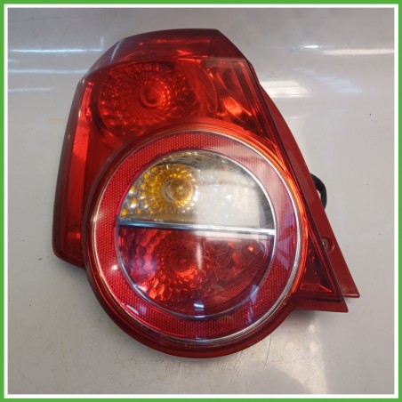 Fanale Fanalino Posteriore Sinistro SX CHEVROLET (DAEWOO) AVEO T250 95952066 Usato